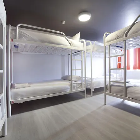 Sleeperdorm - Hostel-3