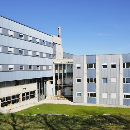 Residencia Universitaria Resa Campus de Montilivi-2