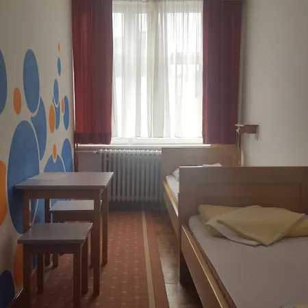 Hi Hostel Zagreb-3