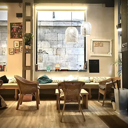 Quartier Bilbao Hostel Casco Viejo-3