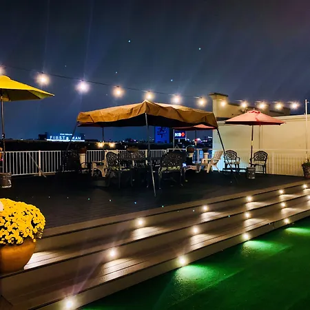 Melrose Hostel (Adults Only)-3