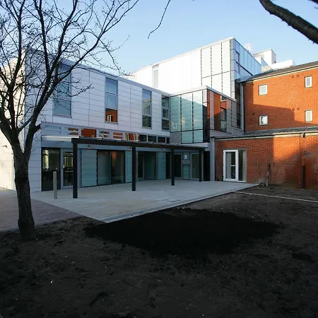 Davies Court-3