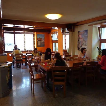 Bellpark Hostel-2
