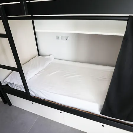 Hostel Myd La Latina-3