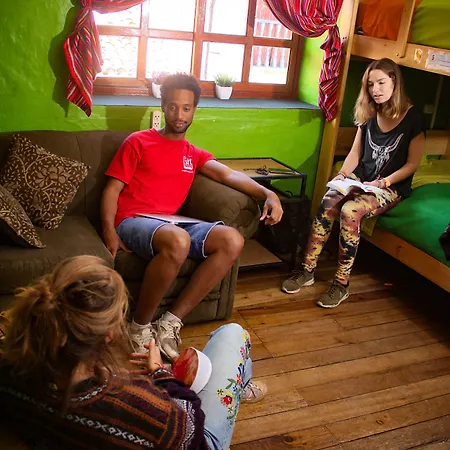 Dragonfly Hostels Cusco-3