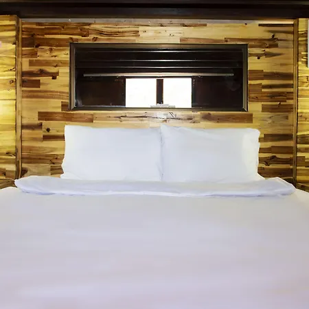Mad Monkey Luang Prabang (Adults Only)-2