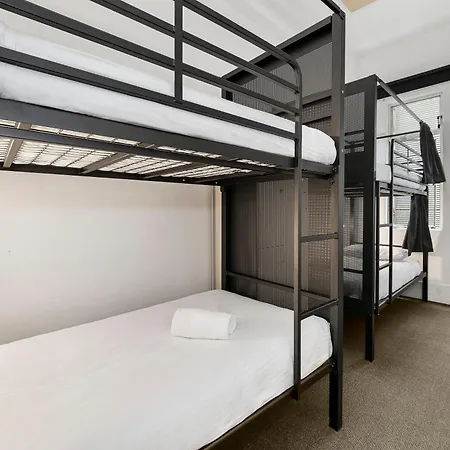 Yha Melbourne Central-2