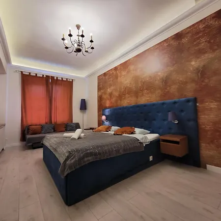 Chmielna 5 Rooms&Apartments-3
