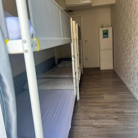 Majestic Hostel Porto-2