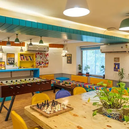 Gostops Delhi - Private Rooms & Dorms-2