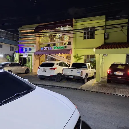 Hotel Enrique Gazcue Bed Breakfast And Parking-3