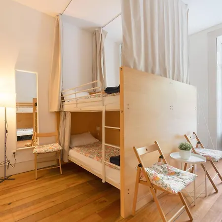 Porto Lounge Hostel & Guesthouse By Host Wise-2