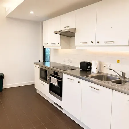 Torquay House-3