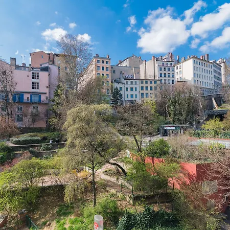 Slo Hostel Lyon Les Pentes (Adults Only)-2