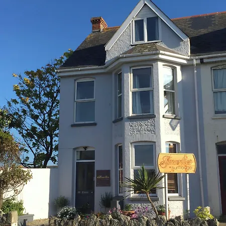 Smarties Guest House-2