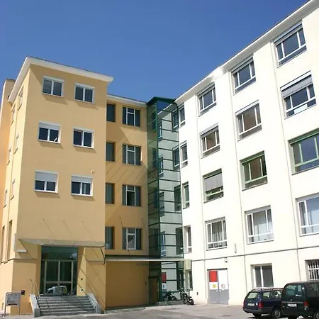 Workbase Hostel-2