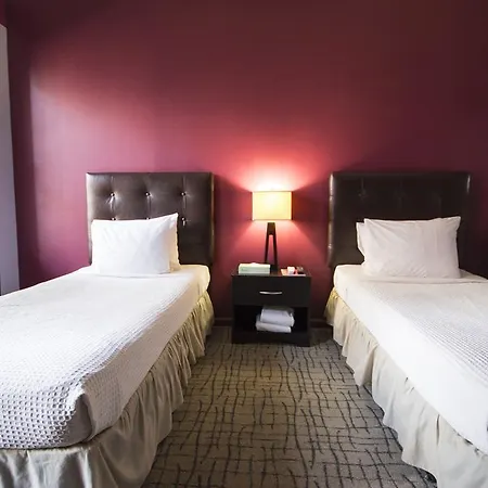 Broadway Hotel & Hostel-2