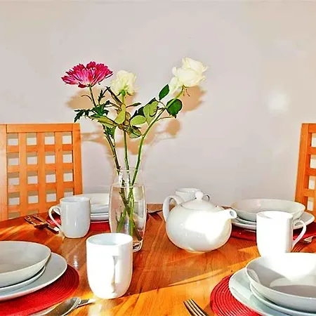Hillview House Hostel Inverness-3