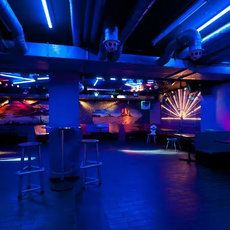 Hostel Haus International-3
