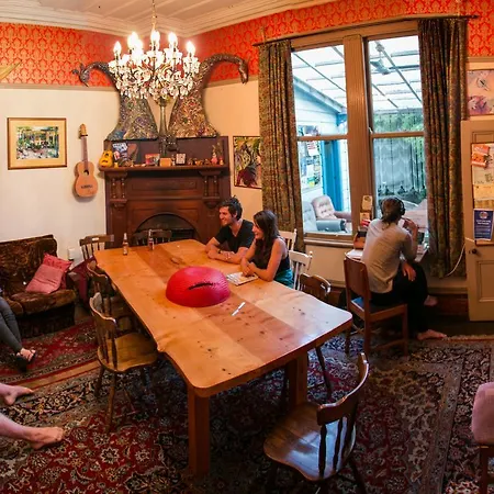 The Palace Backpackers-2