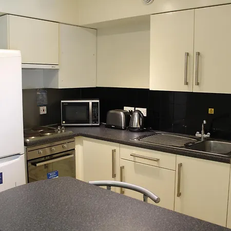 Newington Court-2