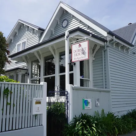 Dorset House Backpackers-3