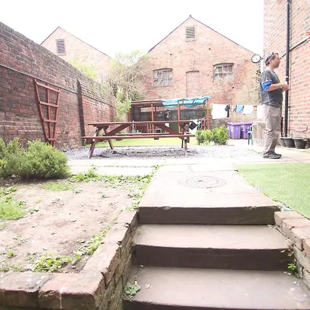 Everton Hostel-3