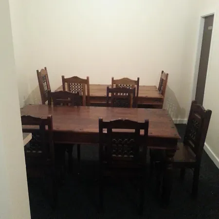 Budget Hostel-3