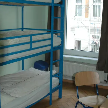 Buch-Ein-Bett Hostel-3