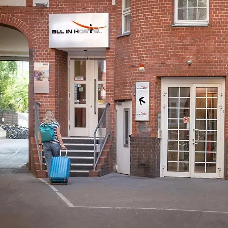 All In Hostel Berlin-3