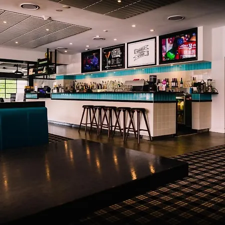 Coolangatta Sands Hostel-2