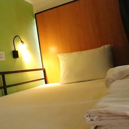 Miracle Colombo City Hostel-3