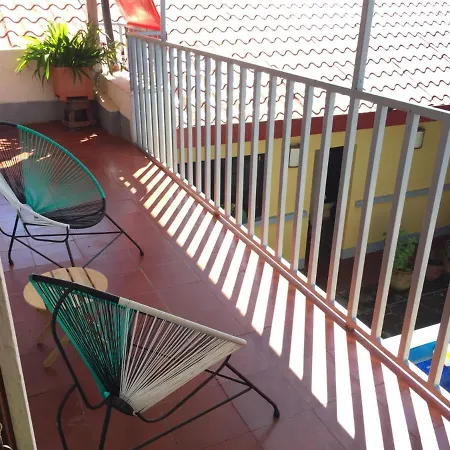 Hostal La Tortuga Booluda-3