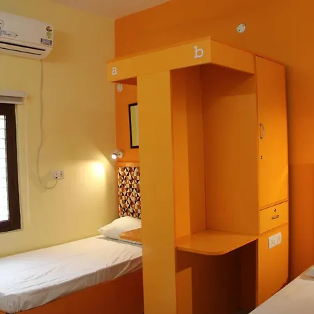 Backpackers Den-2