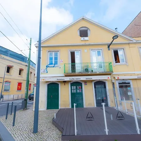Swisslisbon Guest House-3