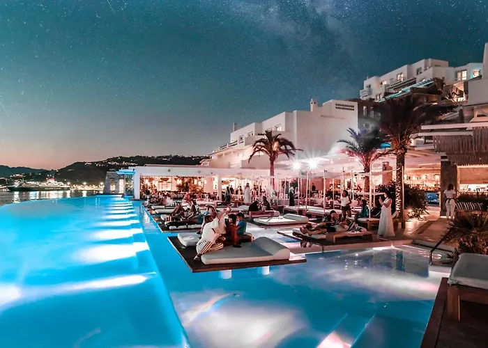 Hotel Jacuzzi: Cavo Tagoo Mykonos
