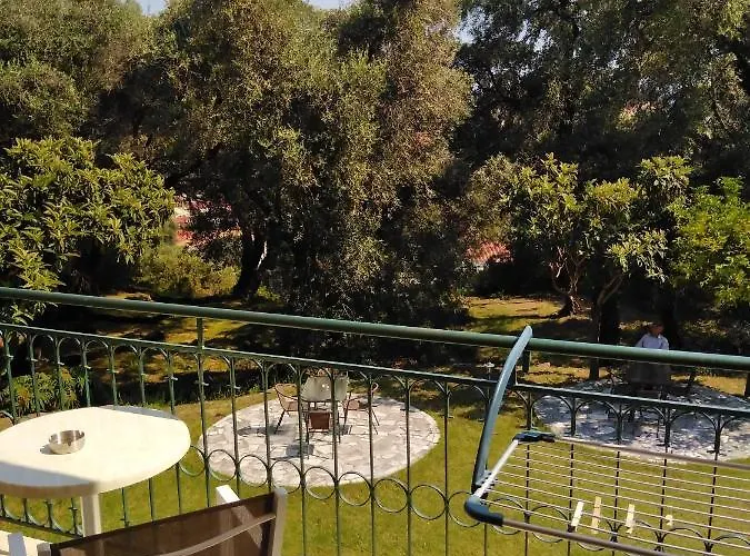 Ηotel Della