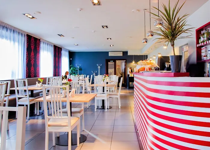 3 star hotel: Rija Hotel Tia