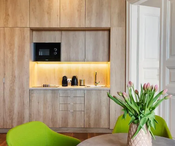 All Vacation Rentals Lakeside Budapest Residences 1 Min From Metro