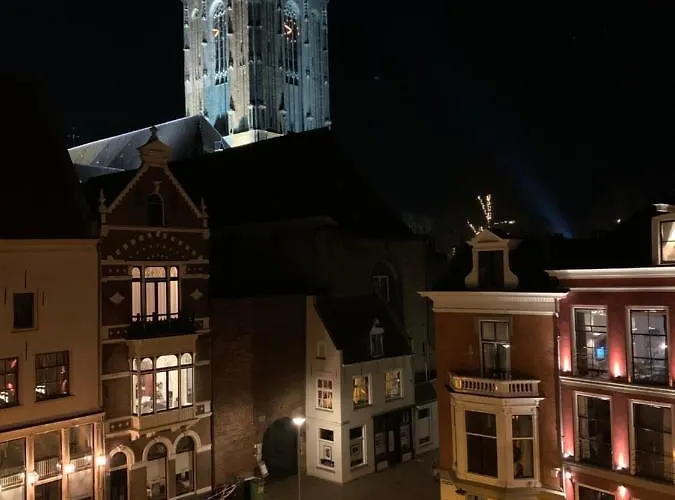 Kleinschalig Hostel in Deventer, centrum stad, aan de IJssel,