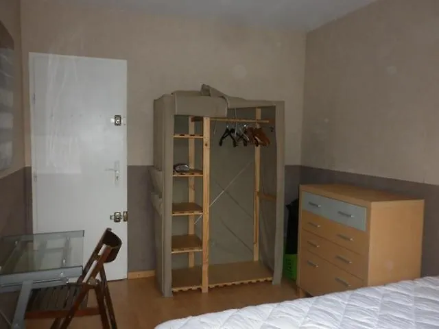 Idéal pour déplacement 4 chambres,5 lits
