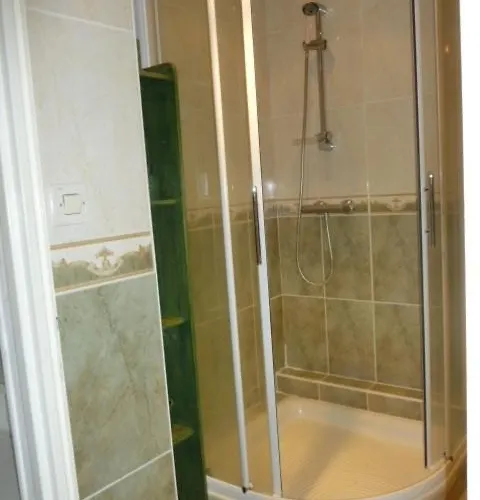 Idéal pour déplacement 4 chambres,5 lits