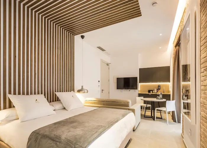 Hotel cerca del colegio: Mon Suites Benlliure