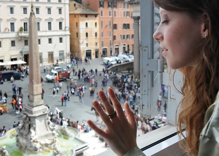 Hotel near College: Pantheon Royal Suite