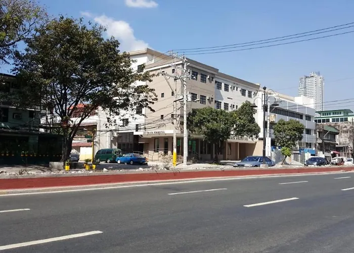 Beach hotel: Governor Forbes Inn