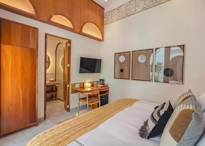 Resorts Guide Cantera 1910 Boutique, Destination