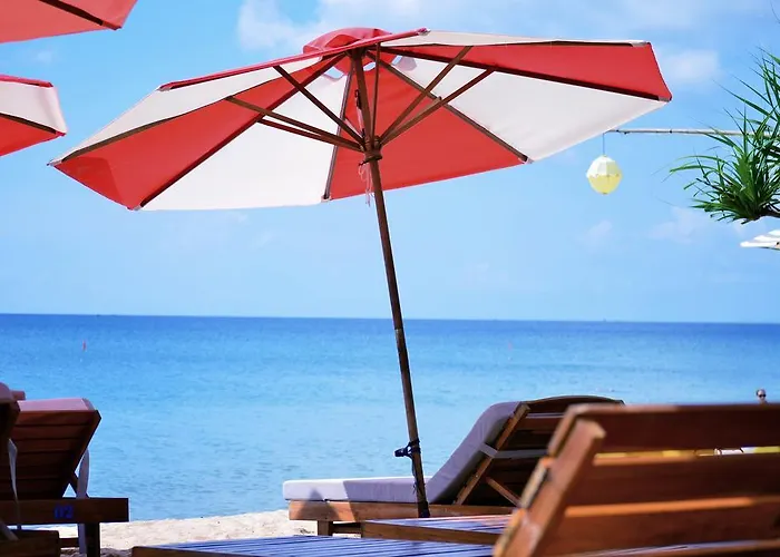 Coral Bay Resort