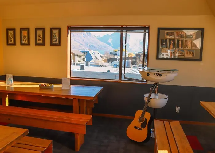 Adventure Queenstown Hostel