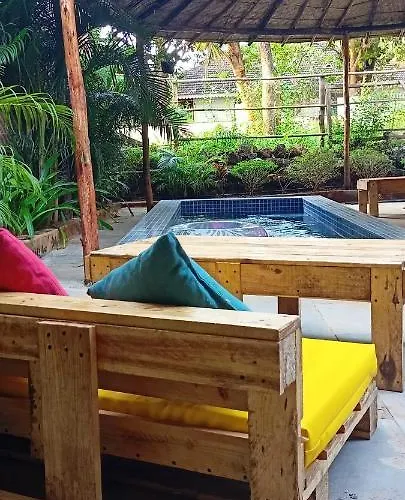 Red Monkeys Hostel