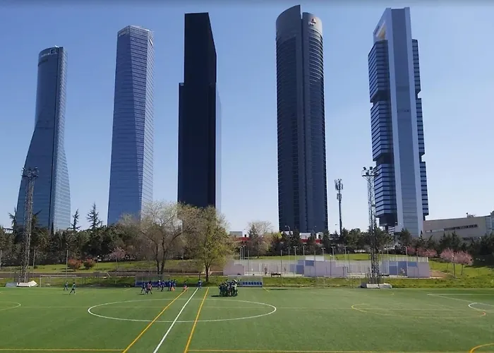 Hotel cerca del colegio: De Madrid al cielo